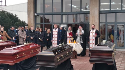 Unul din suporterii greci, morți în accidentul din Timiș, și-ar fi pierdut tatăl pe același drum / Presa din Grecia: ”Copilul a crescut orfan de la 12 ani”