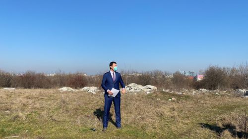 Ministrul Mediului a făcut topul celor mai mari depozite ilegale din Capitală: Strada Carierei, în sectorul 1, un depozit în zona CET Progresul, un depozit la Intrarea Cooperativei, în spate la CET Vest