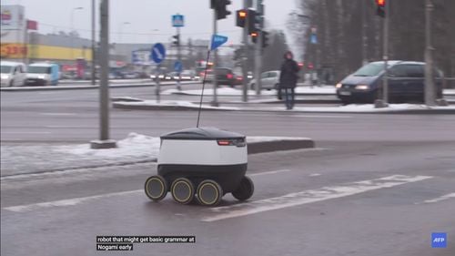 VIDEO Robotul care menține mâncarea caldă sau rece ar putea revoluționa livrările alimentare