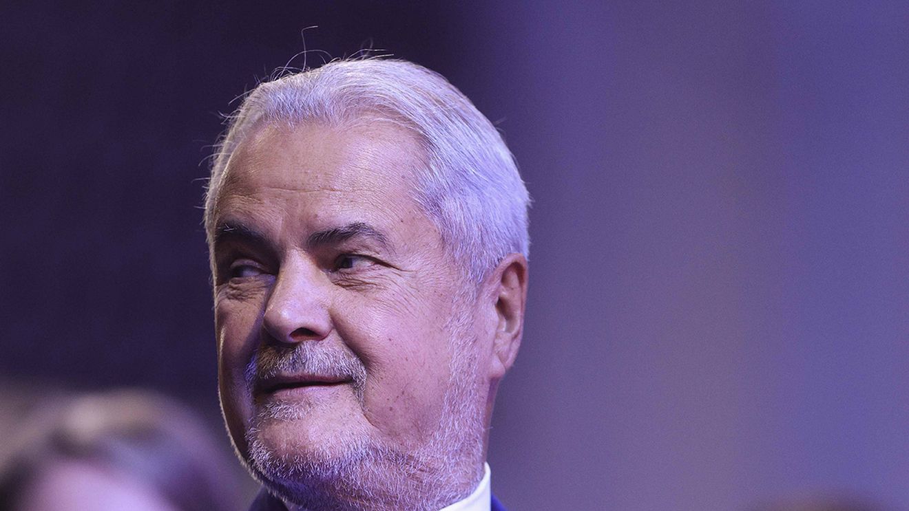 Bolojan îi ridică uneia dintre asociațiile lui Adrian Năstase statutul de utilitate publică / Adrian Năstase, fost lider PSD, a fost condamnat pentru corupție / S-a remarcat în ultimul timp prin mesajele sale de apropiere de China și Rusia