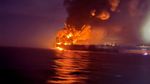 India a evacuat 24 de marinari de pe un petrolier în flăcări în Marea Oman / Cauzele incendiului nu au fost precizate