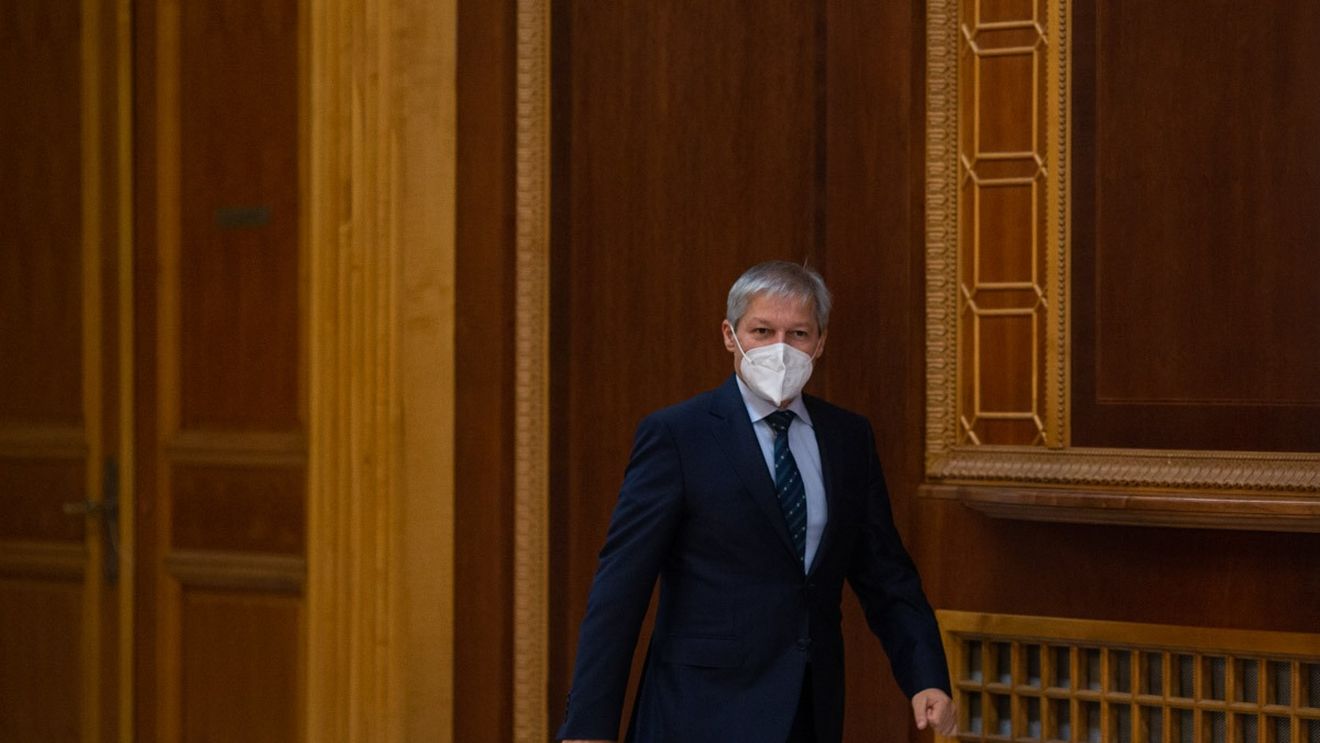 USR anunță că întâlnirea dintre Dacian Cioloș și Florin Cîțu s-a anulat. Cioloș i-a transmis lui Cîțu că va veni în Parlament cu un guvern monocolor