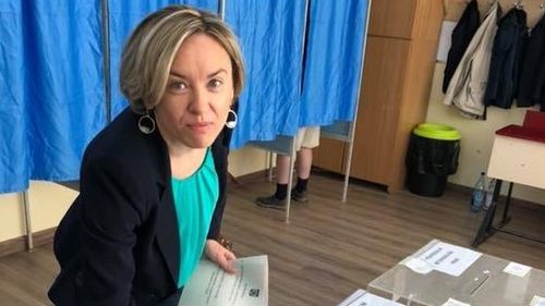 UPDATE Scandal în USR Iași. Organizația locală Rediu a demisionat în bloc din pricina unui protejat al Cosettei Chichirău. Aceasta spune că la mijloc e un joc murdar inițiat împotriva candidaturii sale