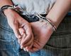 Comisar-șef de Poliție, rănit după ce un bărbat ar fi intrat cu mașina în autospeciala de Poliție ca să-l împiedice să constate o infracțiune la regimul silvic / Două persoane arestate preventiv pentru ultraj, în forma tentativei de omor calificat comisă asupra unui polițist