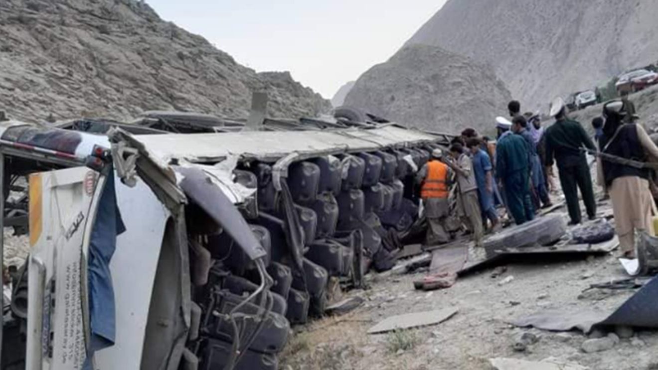 Cel puţin 50 de morţi într-un accident rutier în vestul Afgansitanului / Un autobuz și un camion s-au ciocnit