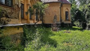Un cunoscut castel de vânătoare din județul Bihor a fost scos la vânzare pentru 1 milion de Euro
