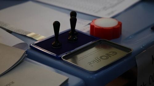 Noi acuzații de buletine deja ștampilate: Cristian Popescu Piedone și PNL Iași acuză fraude la vot