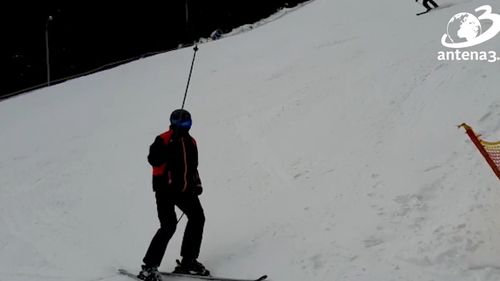 Video: PSD postează un clip cu președintele Iohannis pe pârtie, după ce premierul Cîțu a susținut că numărul infectărilor cu coronavirus a crescut pentru că oamenii au fost la schi