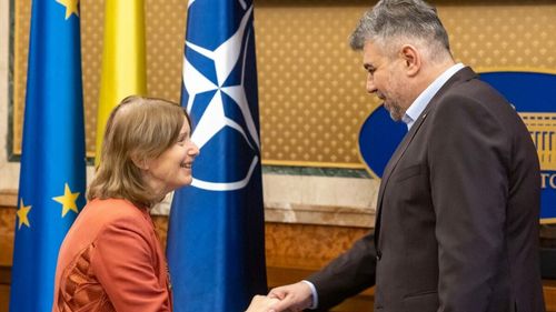Premierul Ciolacu s-a întâlnit cu ambasadoarea SUA Kathleen Kavalec. Discuții pe teme de securitate și legate de investiții