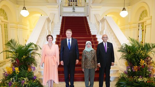 Klaus Iohannis a fost primit de președintele Republicii Singapore la Palatul Istana: "Discuţii excelente despre modalităţile de a aprofunda şi a extinde relaţiile bilaterale"