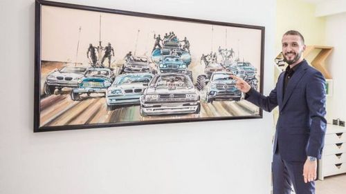 Adevărul: Ştefan Mandachi, după ce şi-a parcat Porsche-ul într-o intersecţie/ Că nu sunt adept al respectării regulilor nu-i o noutate/ Sunt un amendabil, nici pe departe un exemplu de urmat