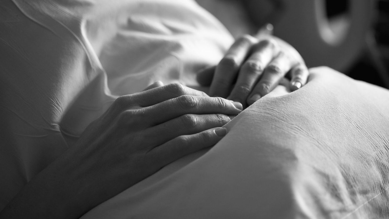 Anchete la Spitalul Târgu Cărbunești, din județul Gorj / Un copil a murit la 18 ore după naștere