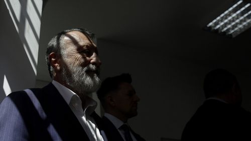 Degringoladă în PSD Olt, fieful baronului Paul Stănescu: demisii pe bandă rulantă din cauza salariilor de zeci de mii de lei de la stat, dosar de trafic de droguri, dosar de corupție din fonduri europene