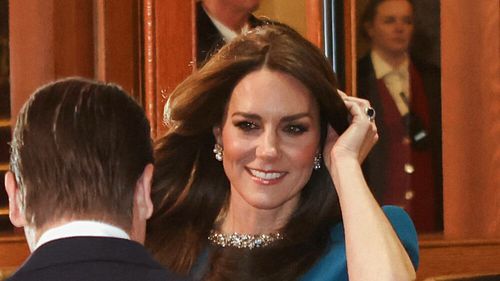 GALERIE FOTO William și Kate au strălucit la Royal Variety Performance 2023. Prințesa de Wales a șocat cu rochia ei albastră