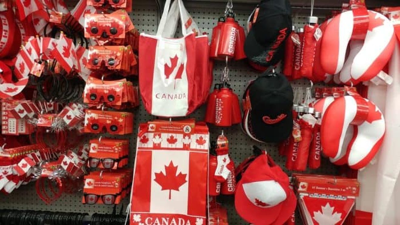Cum răspund canadienii atacurilor SUA: front unit al politicienilor, boicotarea afacerilor familiei Trump şi cumpărarea de produse Made in Canada