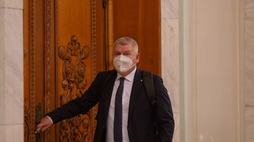 Purtătorul de cuvânt al Guvernului: Premierul i-a cerut public ministrului Roman să-și clarifice situația. Este așteptat domnul ministru să ofere aceste clarificări