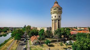 Primăria Timișoara e singura localitate care dă banii înapoi de la Ministerul Culturii: nu a reușit să termine la timp reabilitarea Turnului de Apă din cartierul Iosefin / Povestea reabilitării monumentului a început în 2020