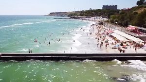 Litoralul din Odesa se redeschide pentru turiști / Decizia a fost luată după mai multe verificări efectuate împreună cu armata ucraineană