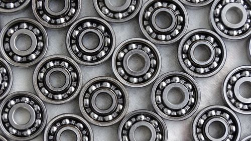 UE intensifică eforturile pentru a reduce dependenţa de metalele rare chinezeşti