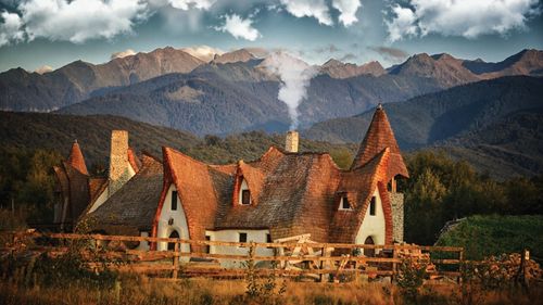 Doi urși au fost văzuți în zona Castelul de lut din localitatea sibiană Porumbacu de Sus