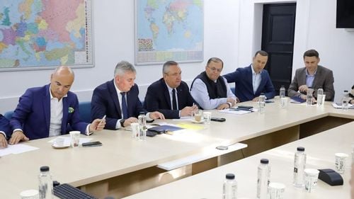 Primul test pentru Ciucă în PNL: liderii liberali au intrat în ședință la ora 8.00 după ce premierul Marcel Ciolacu a cerut înlocuirea lui Mircea Abrudean la secretariatul general al guvernului