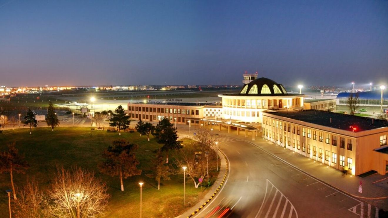 Compania Naţională Aeroporturi Bucureşti pune la bătaie 7,1 milioane de lei fără TVA pentru amenajare şi întreţinere a spaţiilor verzi în următorii patru ani