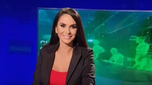Fiica lui Maricel Păcuraru, patronul Realitatea PLUS, a devenit moderatoare în prime-time în locul Mădălinei Pușcalău. Ce soluție a dat ea pentru problema traficului din Capitală: nu mai merge singură cu mașina, ci cu șofer