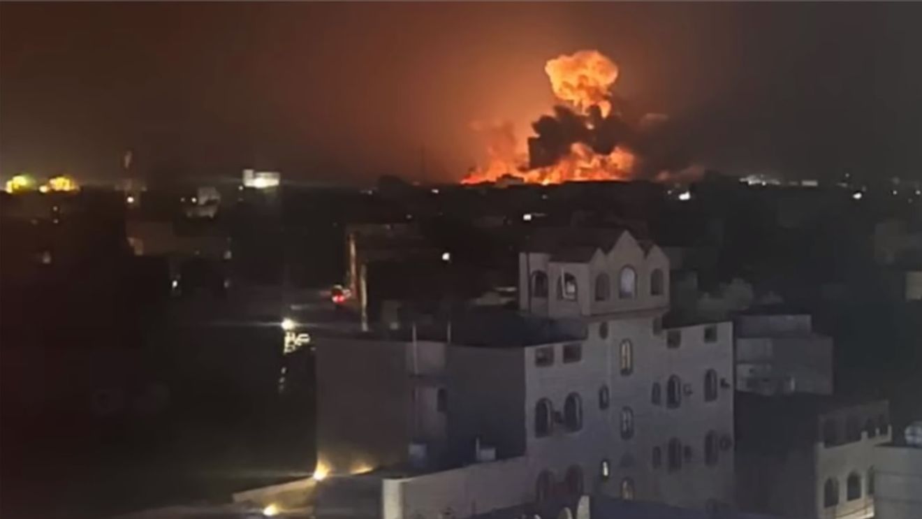 LIVE BREAKING SUA și Marea Britanie au lovit aerian capitala Yemenului și alte orașe controlate de rebelii houthi/ Cresc îngrijorările pentru un război regional/ Lider houthi: ”Cea mai mare prostie din istoria lor”