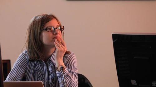 Primul pas pentru revenirea Monicăi Gubernat la șefia CNA: PSD și PNL au modificat o lege pentru a permite mutarea