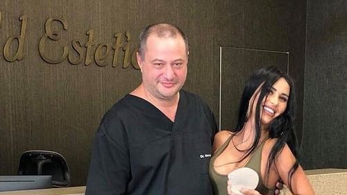 O polițistă de la Economic, acuzată de DNA de șantaj după ce i-ar fi cerut esteticianului Vitalie Stan 15.000 de euro pentru o pacientă nemulțumită de operația acestuia