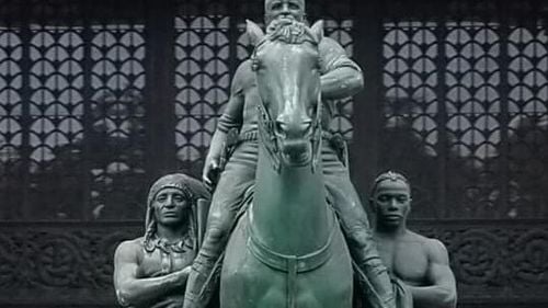 Muzeul de Istorie Naturală din New York renunţă la statuia lui Theodore Roosevelt pentru că ”prezintă explicit negrii şi indigenii ca subjugaţi şi inferiori rasial”