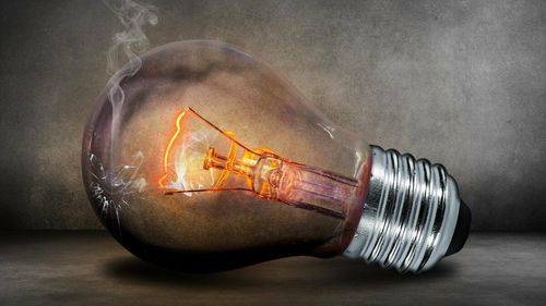 Virgil Popescu îndeamnă românii să fie mai cumpătați în consumul energiei: ”Cred că ar trebui să ne obişnuim şi noi să nu mai fim aşa pro-consum, să încercăm să fim mai moderaţi”