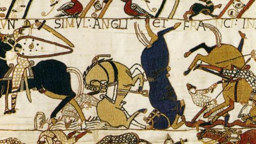 În Franța iau amploare protestele împotriva împrumutului tapiseriei de la Bayeux către Marea Britanie. Tapiseria înfățișează invazia normandă a Angliei de la 1066