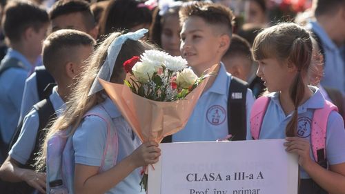 SONDAJ World Vision: Numai un sfert dintre elevi se consideră pregătiți pentru noul an școlar / 35% dintre tineri exprimă un nivel moderat de motivație, iar 15% spun că sunt puțin sau deloc motivați