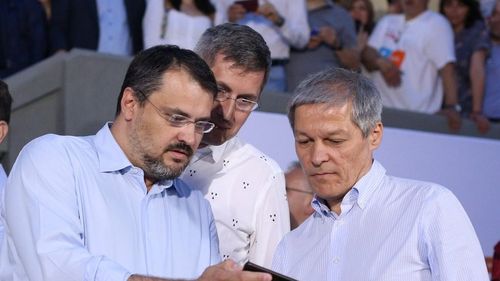 Mobilizare pentru Barna în USR/ Ghinea: El cu toată filiala au votat cu Darău. P-ăla o să-l sun eu mâine să-i zic - ce faci, Gigele? 