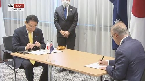 Australia şi Japonia au semnat sâmbătă un pact de securitate menit să contracareze creşterea puterii militare a Chinei