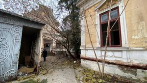 Nicușor Dan vrea să claseze ca monument istoric imobilul din Dionisie Lupu, nr.39 și anunță rejudecarea procesului: ”Am reuşit să îl salvăm pe ultima sută de metri”