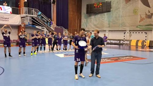VIDEO Primarul Dominic Fritz, huiduit la finala Cupei României la handbal, organizată în Timișoara / De același tratament au avuta parte și viceprimarii Ruben Lațcău și Paula Romocean