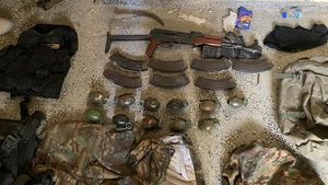 Trupele israeliene au descoperit „cantități mari de arme” într-o „celulă teroristă” din Khan Younis