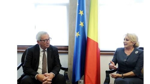 SURSE Dăncilă i-a spus despre ”drogații” de la proteste și lui Juncker, la întâlnirea din aeroport