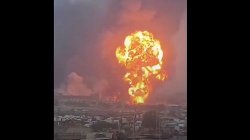 Israelul a bombardat principalul aeroport din Yemen, într-un atac aerian împotriva houthi