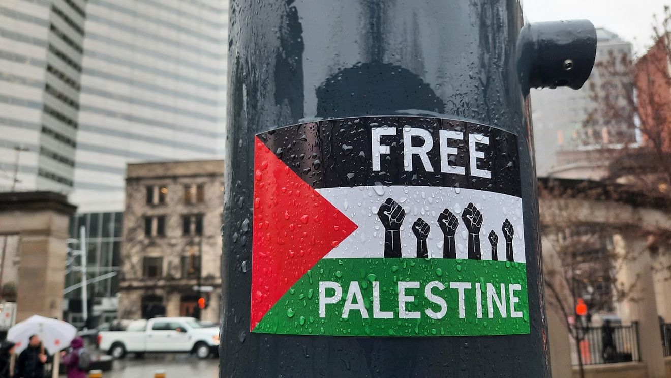 Protestatari propalestinieni au ocupat temporar intrarea în clădirea cotidianului Frankfurter Allgemeine Zeitung, în Frankfurt