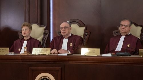 Constitutional court cancels Romanian presidential elections over Russian interference allegations