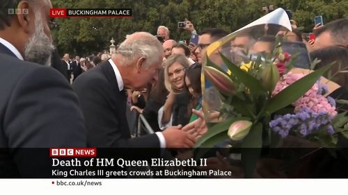 BBC: Arestările protestatarilor anti-monarhie din Scoția, care au manifestat după moartea Reginei Elisabeta a II-a, îngrijorează militanții pentru libertatea de exprimare din Marea Britanie