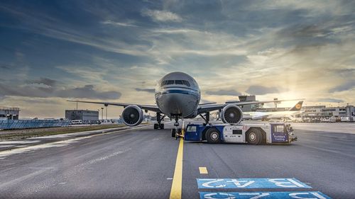Boeing investeşte 100 de milioane de dolari în infrastructură şi programe pentru a antrena piloţii din India