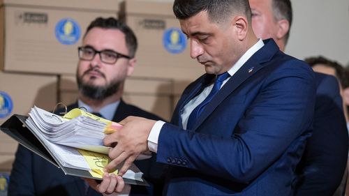 AUR cere Avocatului Poporului să sesizeze CCR în cazul Ordonanței privind modificarea Codului Fiscal / Simion: Guvernul a stabilit sarcini fiscale pentru angajații care lucrează part-time fără a ține seama de veniturile lor efective