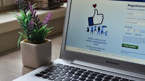 Meta lucrează la abonamente plătite fără publicitate pentru utilizatorii de Facebook și Instagram din Europa