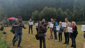 Gesturi de solidaritate cu refugiații la frontiera dintre Polonia și Belarus. CEDO obligă Polonia și Letonia să acorde ajutor refugiaților la frontierele lor