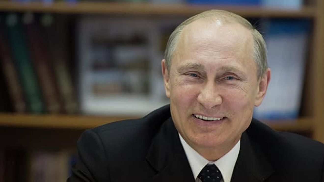 Putin a triplat taxa pentru mașinile de lux ca măsură de ”sprijin public” după sancțiunile impuse Rusiei/ Noua lege se aplică retroactiv, de la 1 ianuarie 2022