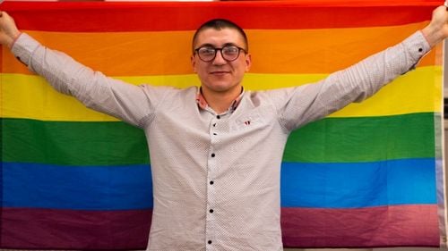 VIDEO Un soldat gay moldovean a publicat o înregistrare cu un superior care i-a cerut poze pentru a-și demonstra orientarea sexuală / Ministerul Apărării anunță că a început o anchetă
